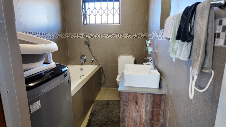 2 Bedroom Property for Sale in Estoire Free State